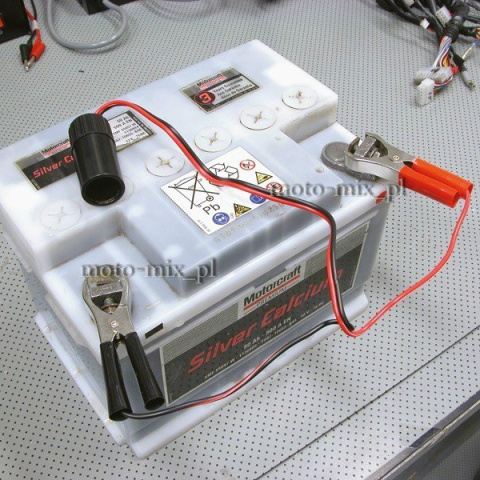 Gniazdo zapalniczki elektryczne EURO z przewodem 40 cm i krokodylkami, max 8A Gniazdo zapalniczki elektryczne EURO z przewodem 40 cm i krokodylkami, max 8A